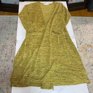 LuLaroe Cardigan/Sweater with Pockets Long Sleeves size Small